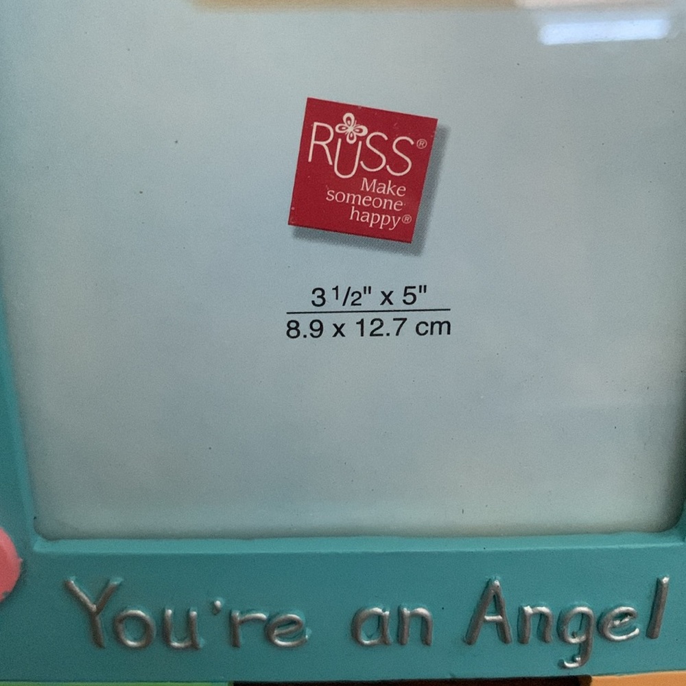 Angel Cheek Photo Frame - Picture 2 of 4